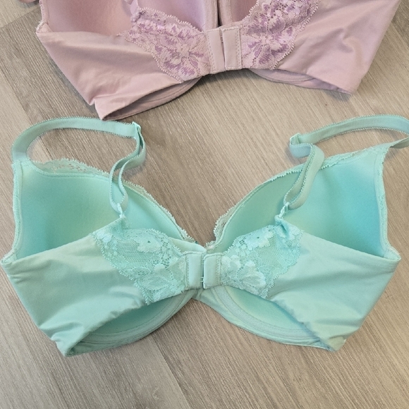 Victoria's Secret Lace Bra Trio - Pink, Lavender, and Mint - Picture 3 of 8
